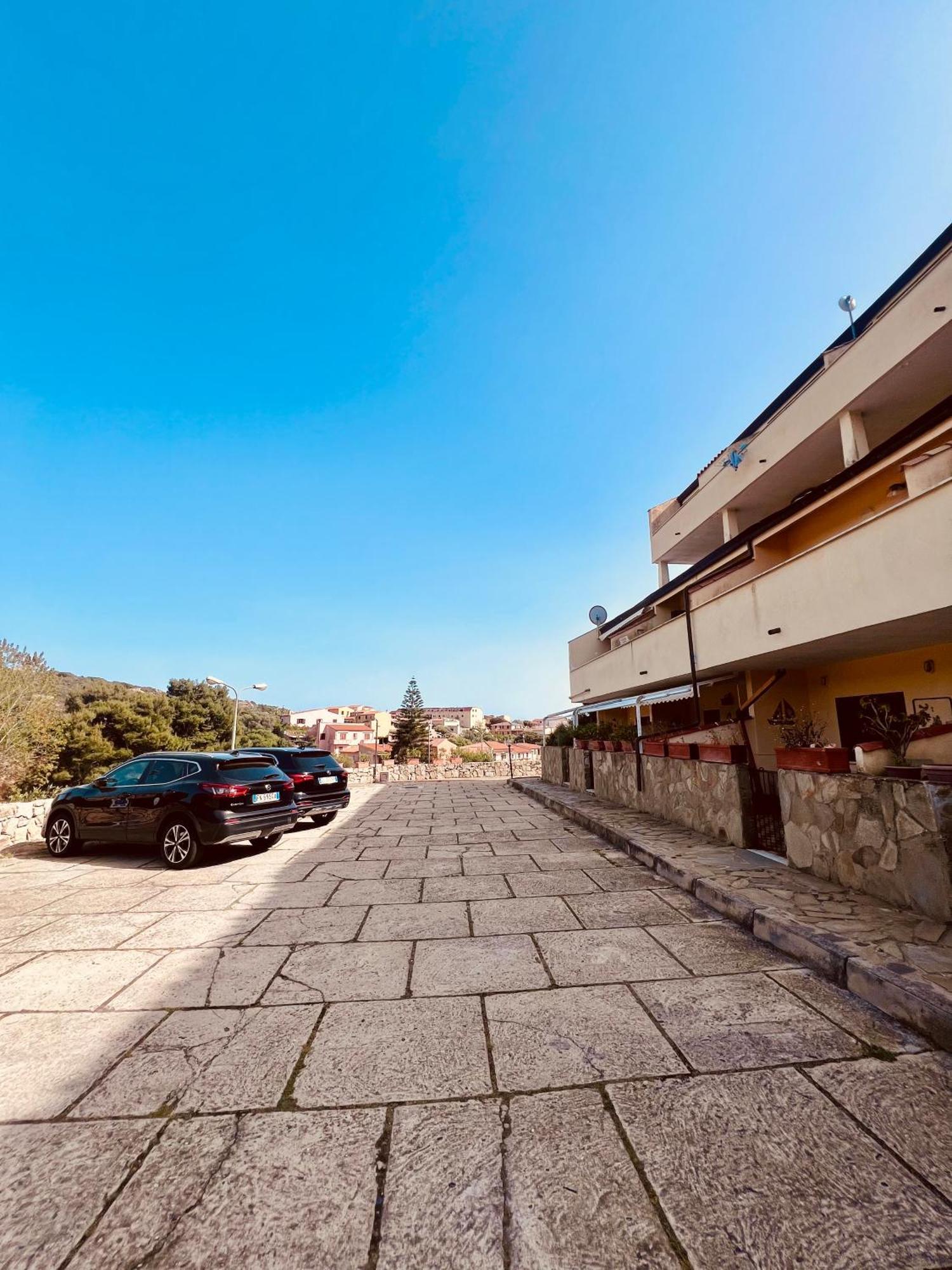 Il Maestrale Apartment La Maddalena  Ngoại thất bức ảnh
