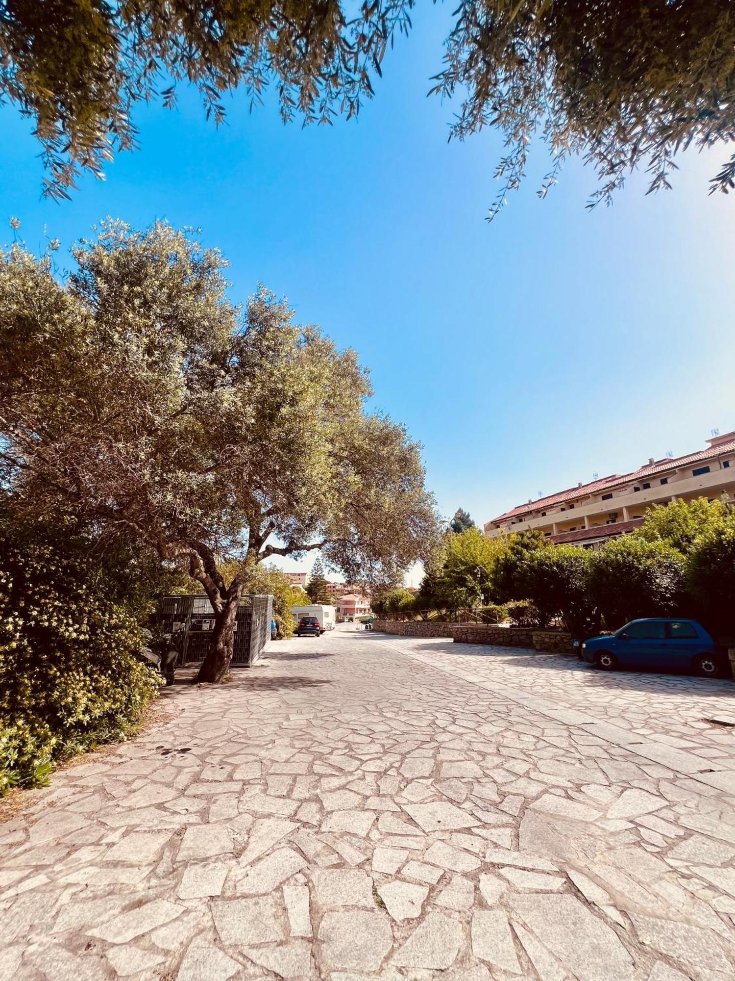 Il Maestrale Apartment La Maddalena  Ngoại thất bức ảnh