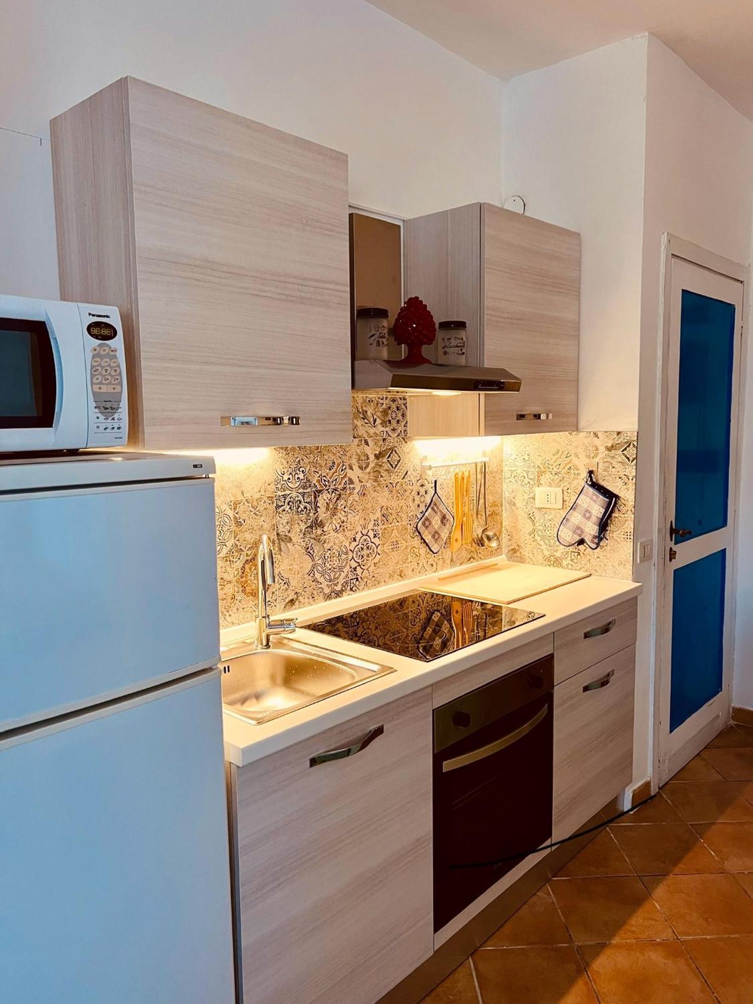 Il Maestrale Apartment La Maddalena  Ngoại thất bức ảnh